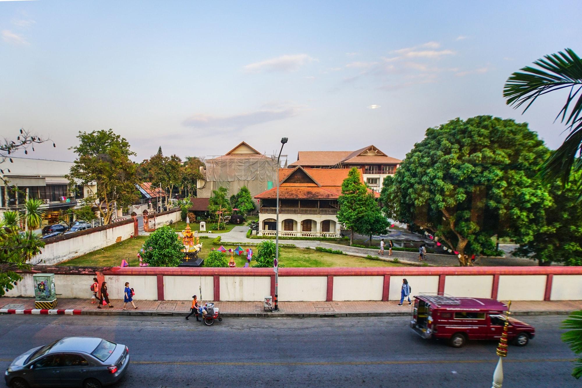 Parasol Inn Chiang Mai Old City Hotel - Sha Plus Zewnętrze zdjęcie